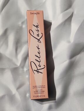 Benefit Roller Lash Mascara in Blush Pink Packaging
